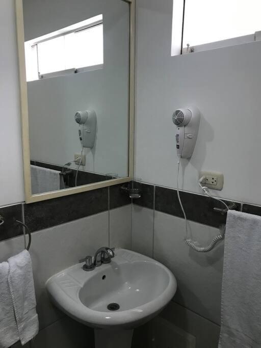 Confortable And Functional Apartment In Miraflores ! Лима Екстериор снимка